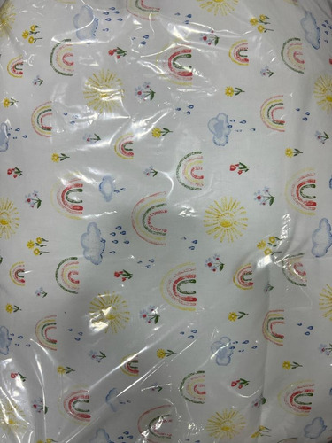 Acolchado Reversible Cuna Funcional Baby Collection Color Blanco Diseño De La Tela Arcoíris