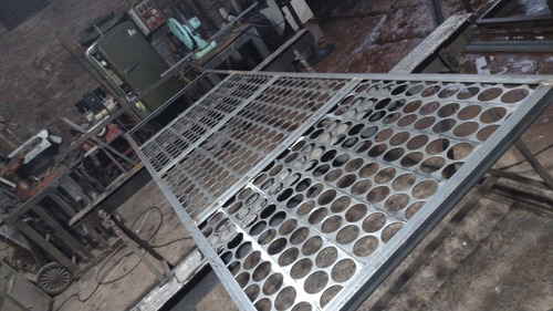 Techista, Zona Oeste. Fabricación, Reparación, Herrería