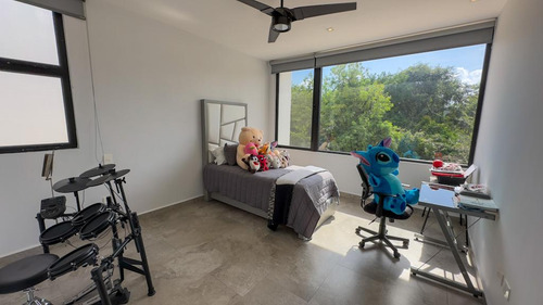 Casa En Venta Merida, Cholul En Privada , Entrega Inmediata.