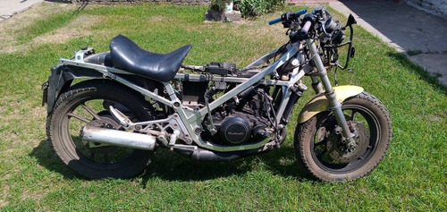 Imagen 2 de 12 de Suzuki Rg250 T