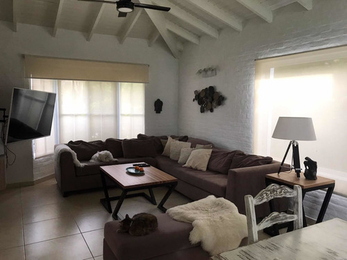 Imagen 7 de 11 de Venta De Casa En Echeverria Del Lago - Canning