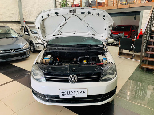Volkswagen Suran 1.6 Trendline 2013 50% Financiado