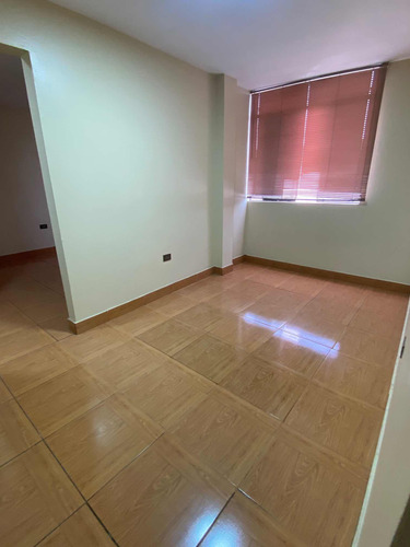 Alquilo Mini Depa ( Incluye Servicios) X Alt. C 3 De La Av. La Molina X Atento Peru