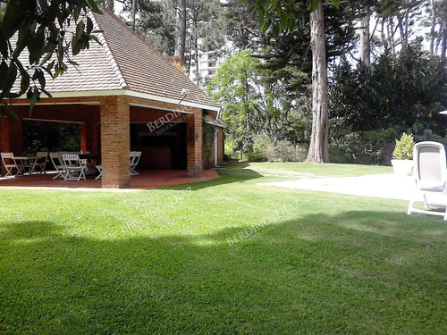 Espectacular Residencia En Venta Apta Para Hotel