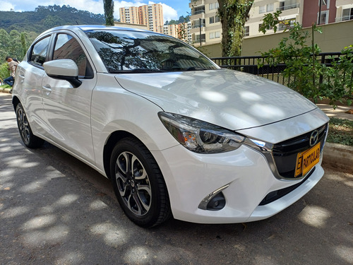 Mazda 2 1.5 gran turing mecanico