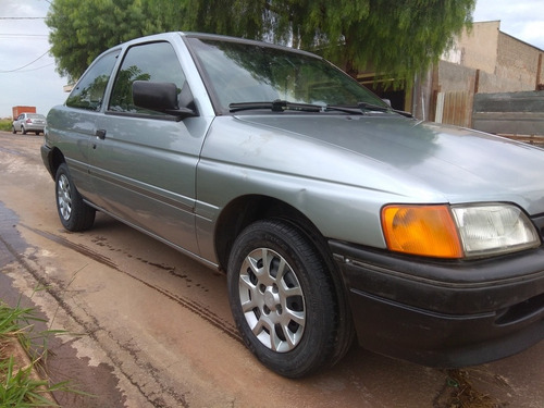 Ford Escort Escort L 1.8