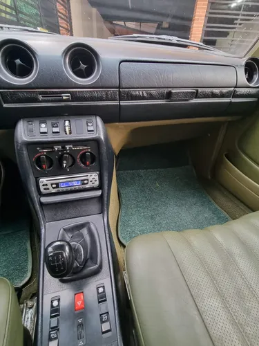 Mercedez 230 E Verde