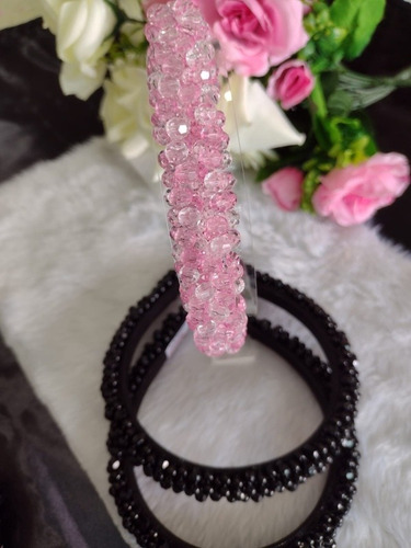Imagem 1 de 5 de Vendas De Laços, Tiaras E Faixas