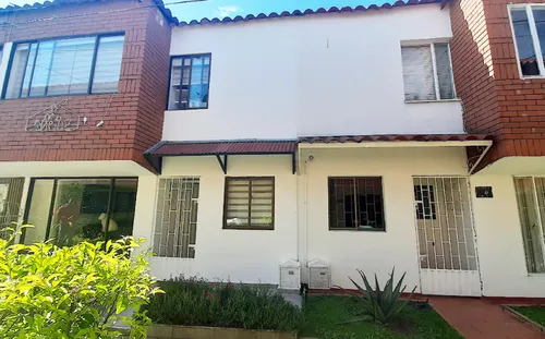 Casa En Venta En Las Villas. Cod V10870017