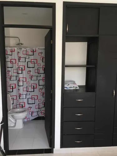 Habitación Amoblada Con Servicios Incluidos . Patqueadero