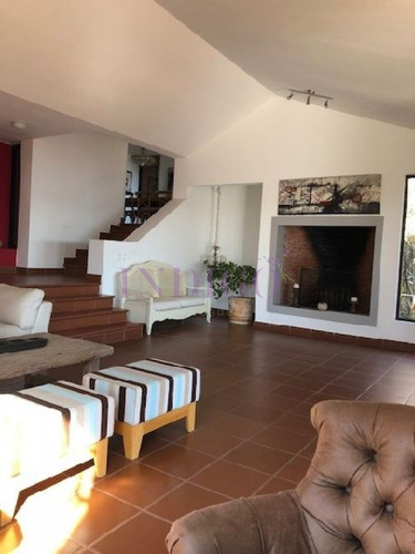 Imagen 8 de 13 de Casa En Venta Y Venta En La Mejor Zona De Punta Ballena.