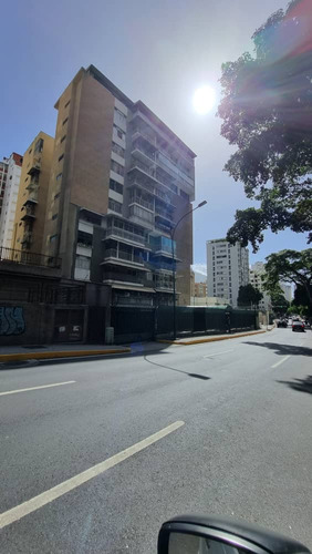 Apartamento En Venta Con Agua Propia En Palos Grandes Chacao Caracas 