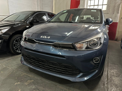 Imagen 2 de 21 de Kia Rio 2022 Sx At