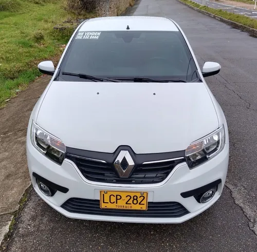 Renault Logan 1.6 Privilege / Intens