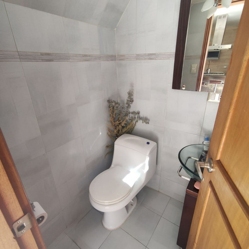 Townhouse En Venta Urbanización Barrio Sucre Código 224834