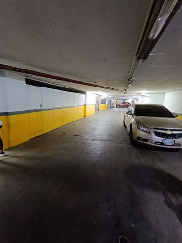 Edificio En Venta Ubicado En Petare - Rojas