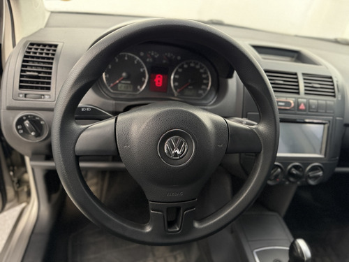 Volkswagen Polo 1.6 MI 8V FLEX 4P MANUAL
