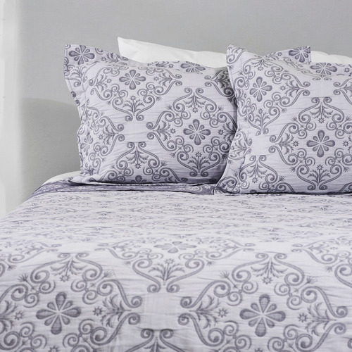 Cubrecama Jacquard Elisé Celeste 1,5 Plaza Nina Herrera