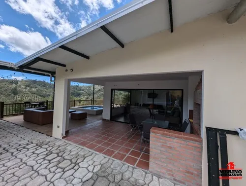 Casa-finca En Arriendo En Guarne - La Honda