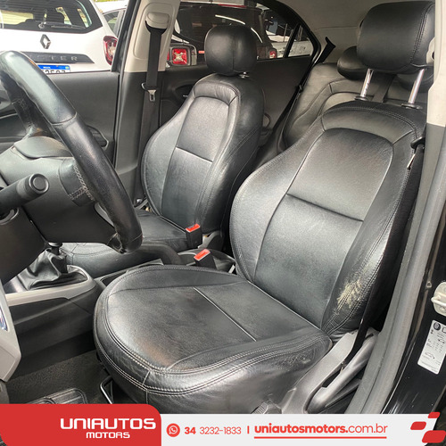 Chevrolet Onix HATCH LT 1.0 8V FLEXPOWER 5P MEC.