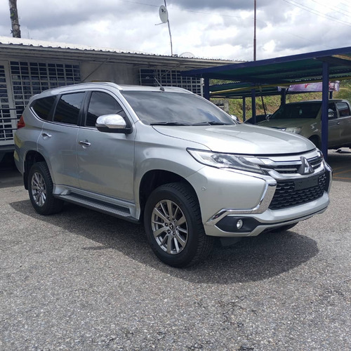 Mitsubishi Montero