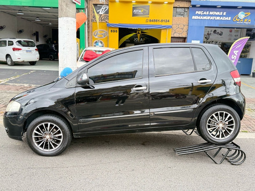 Volkswagen Fox 1.0 Plus Total Flex 5p