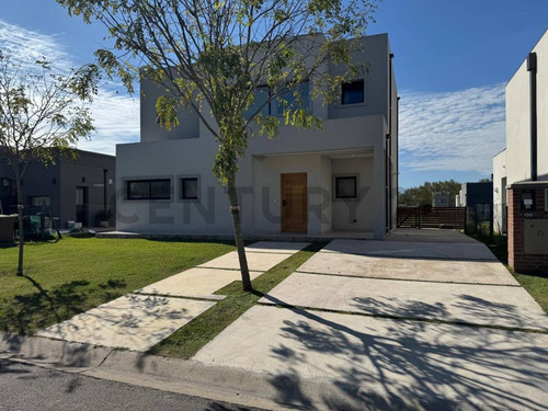 Casa Venta 4 Ambientesa En Dos Plantas A Estrenar En Pilar,