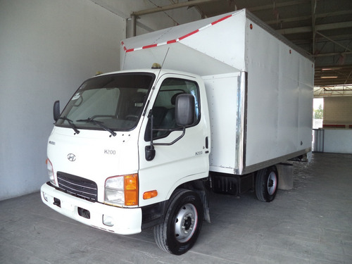 Imagen 1 de 6 de Hyundai H200 2017 Caja 4 Mts.