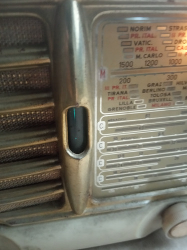 Antigua Radio Geloso Original De Colección Italy (Usado)