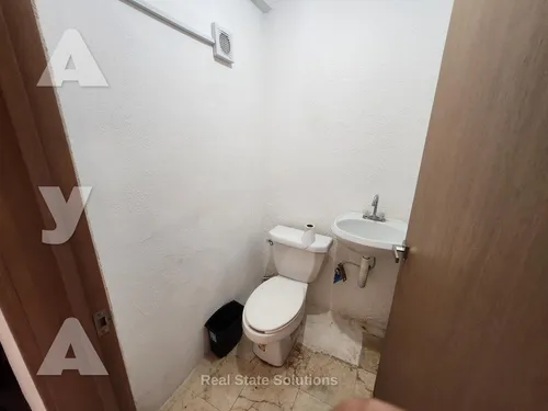 Casa En En Venta, 5 Recámaras, 3 Niveles, Piscina, Cancún