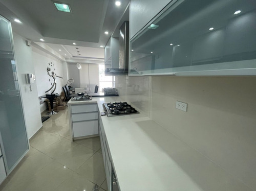 Imagen 6 de 15 de Disponible En El Parral Apartamento En Alquiler Totalmente Amoblado Con Planta 100% Y Pozo (js440)
