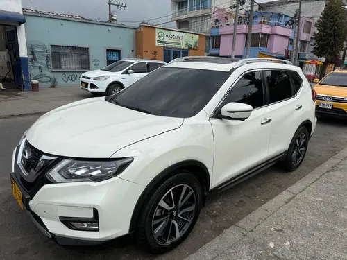 Motor 2.5l, 7 Puestos, Transmisión Automática, Muy Bien Cuid