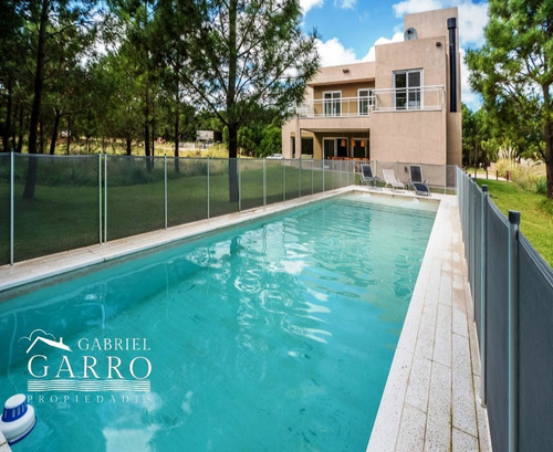 Imagen 18 de 19 de Hermosa Casa En Venta - Costa Esmeralda Barrio Privado.