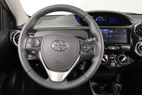 Imagen 11 de 15 de Toyota Etios Xls Pack 4a/t 5p My22