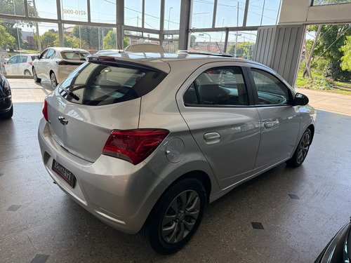 Chevrolet Onix 1.4 Black Edition 1.4