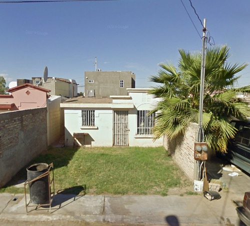 Casa En Remate Bancario En San Luis Rio Colorado, Son. (65% Debajo De Su Valor Comercial, Solo Recursos Propios, Unica Oportunidad) -ijmo2