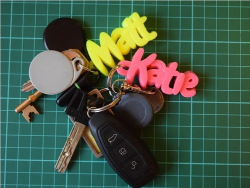 Imagen 3 de 4 de Llaveros Personalizados Nombre En 3d Eventos Recuerdos Niños