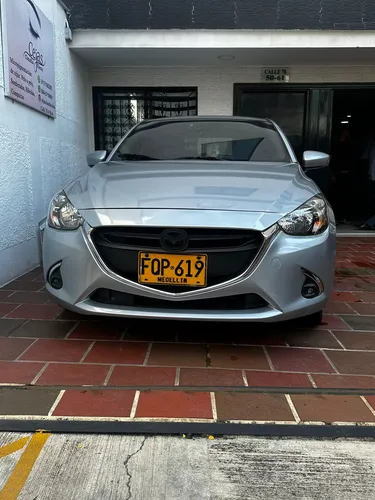 Mazda 2 Hatchback Mecánico