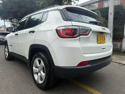 Jeep Compass 2.4 Sport 4x2