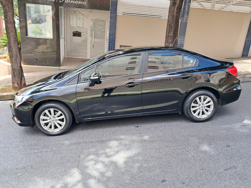 Honda Civic 1.8 Lxl Flex 4p