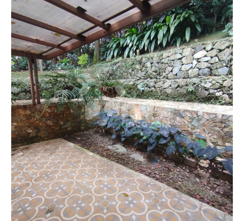 Casa En Venta En Envigado - Loma De Las Brujas