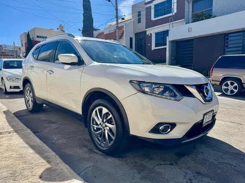 Nissan X-Trail 2.5 Advance 2 Row Mt