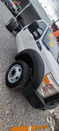 Ford F-550 6.8 Xl At