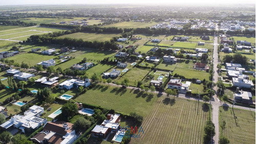Imagen 4 de 10 de Lote En Venta - Quintas De Italia V - 1350 M2