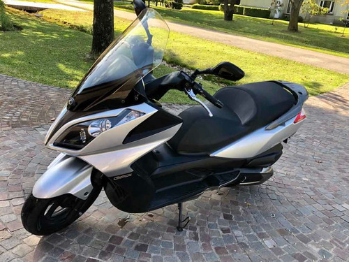 Kymco Downtown 300i Scooter