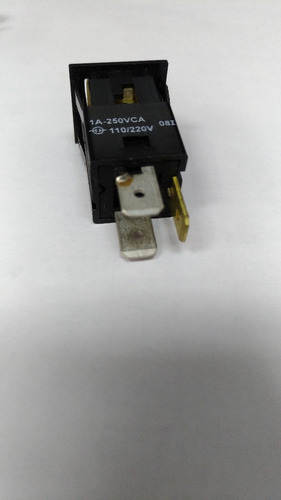 Imagem 3 de 3 de Chave Margirius | 31123 | 3 Term. X Push Button - Verde
