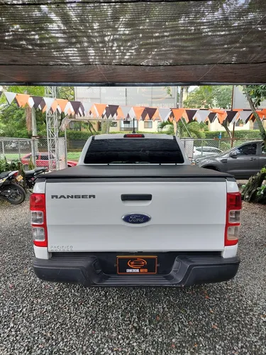 Ford Ranger 3.2 XL MT