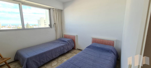 Imagen 11 de 22 de Apartamento En Peninsula, 3 Dormitorios *