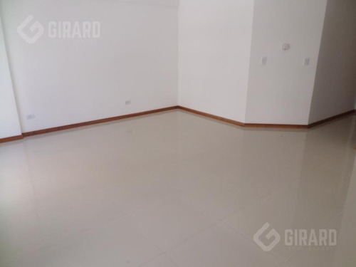 Imagen 6 de 13 de Venta, 1 Amb. Moderno En Zona Plaza Colon
