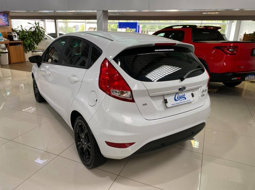 Fiesta 1.6 Sel 2017 Branco Completo